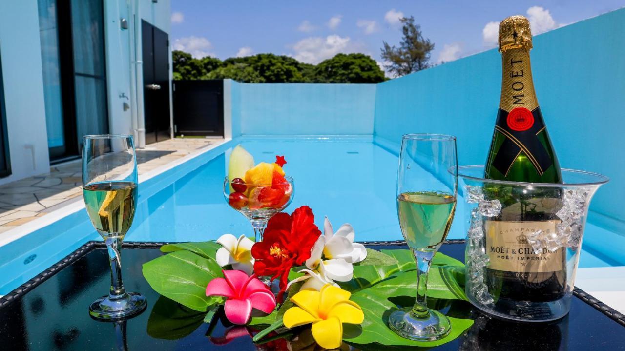 Private Pool Villa Мотобу Экстерьер фото